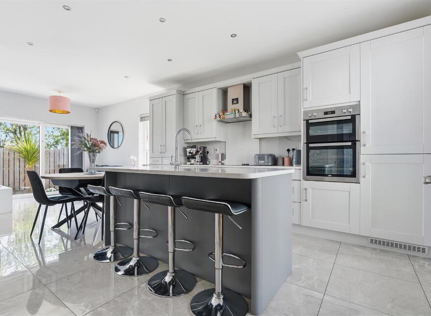 6 Hollymount Hall, Saintfield, BT24 7FU