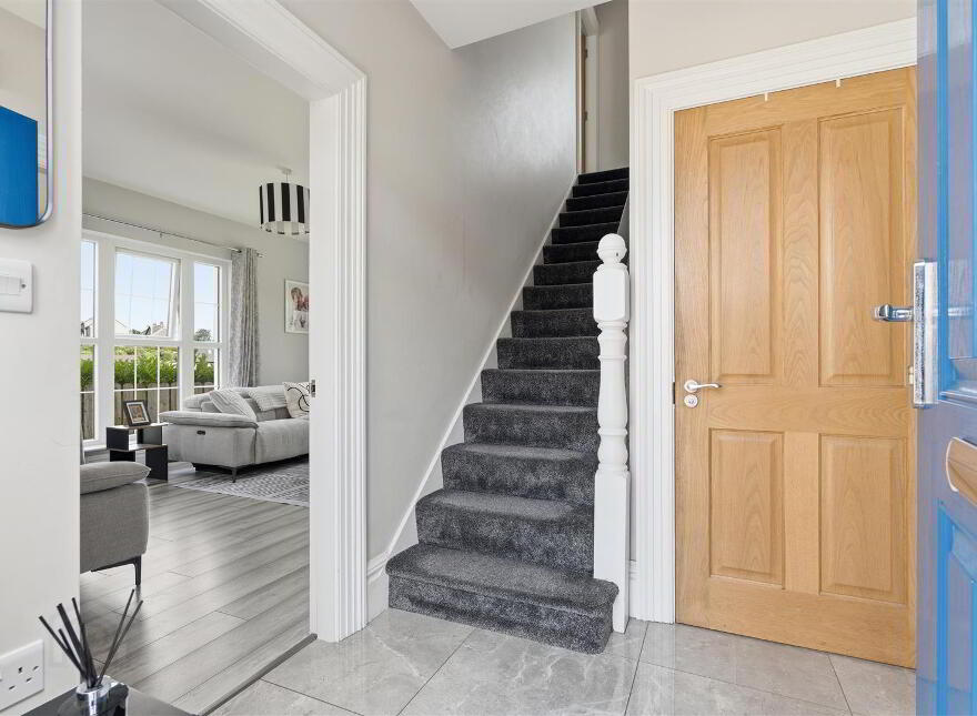 6 Hollymount Hall, Saintfield, BT24 7FU