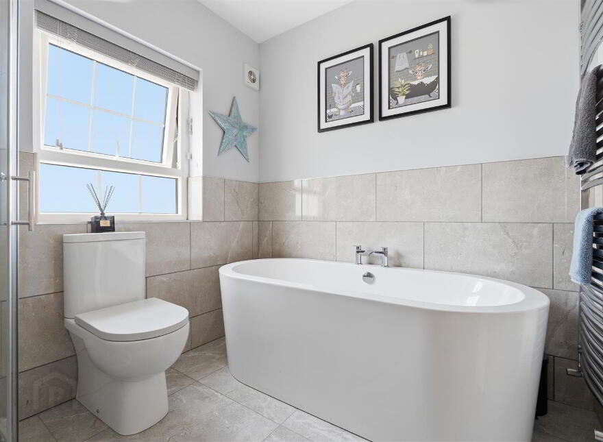 6 Hollymount Hall, Saintfield, BT24 7FU