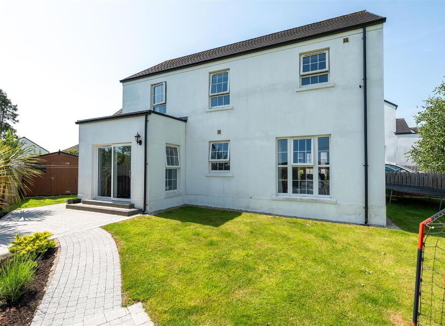 6 Hollymount Hall, Saintfield, BT24 7FU