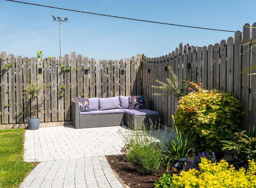 6 Hollymount Hall, Saintfield, BT24 7FU