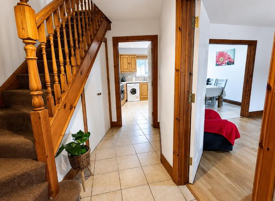 12 Cannon's Court, Mountcharles, F94CD88