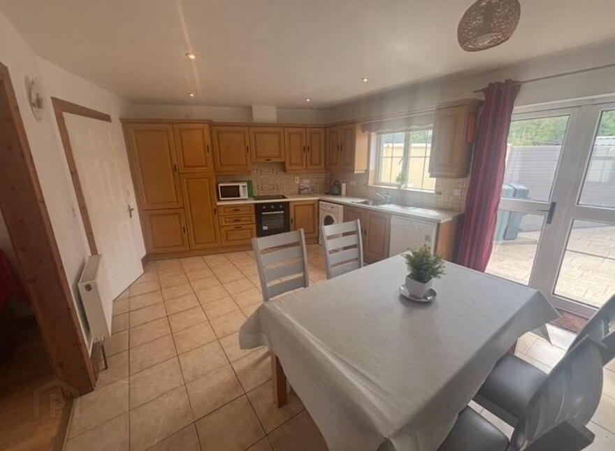 12 Cannon's Court, Mountcharles, F94CD88