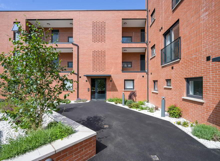 Apt 8, 4 Dayton Street, Belfast, BT13 2BX