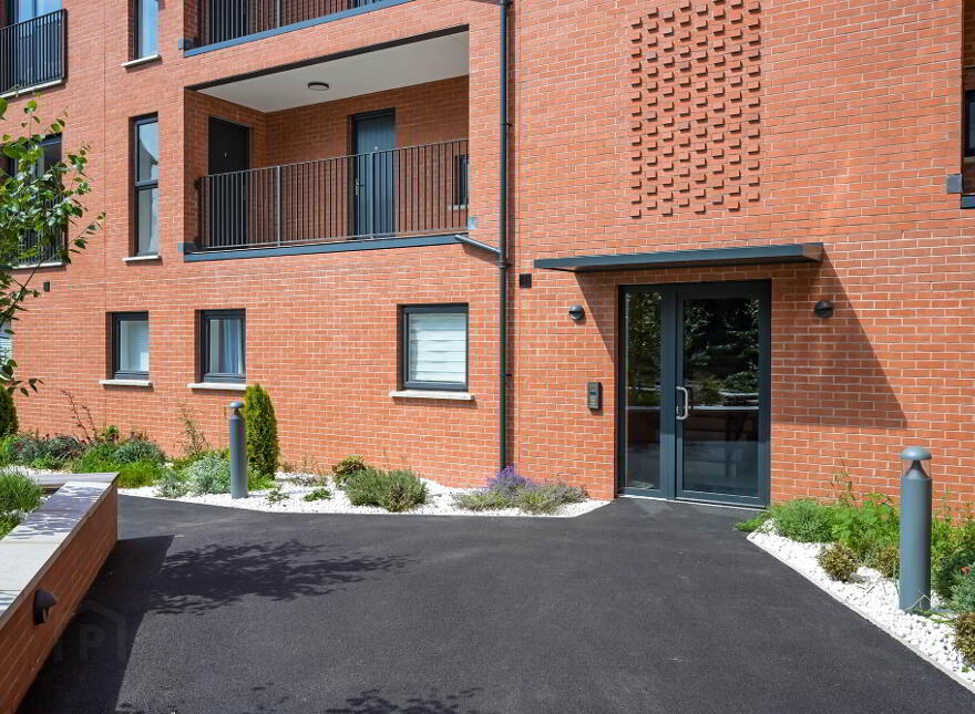 Apt 8, 4 Dayton Street, Belfast, BT13 2BX