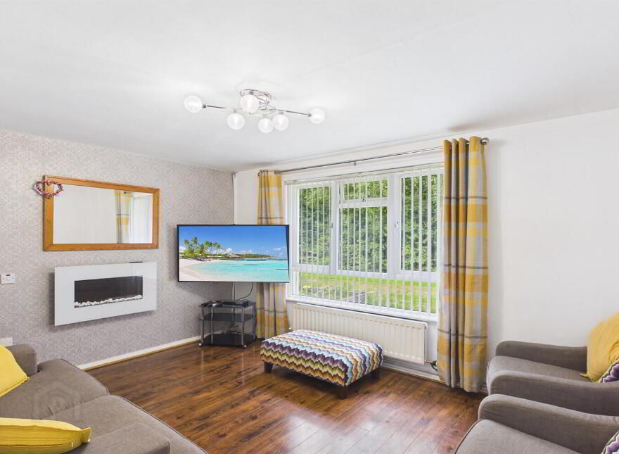 33 Archdale Drive, Belfast, BT8 7RF