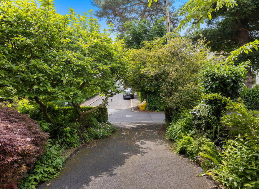 44 Kensington Road, Belfast, BT5 6NG