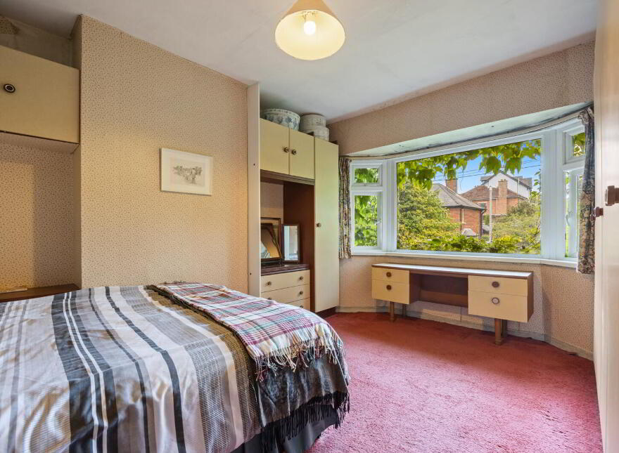 44 Kensington Road, Belfast, BT5 6NG