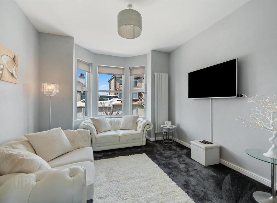 52 Bangor Road, Newtownards, BT23 7BY