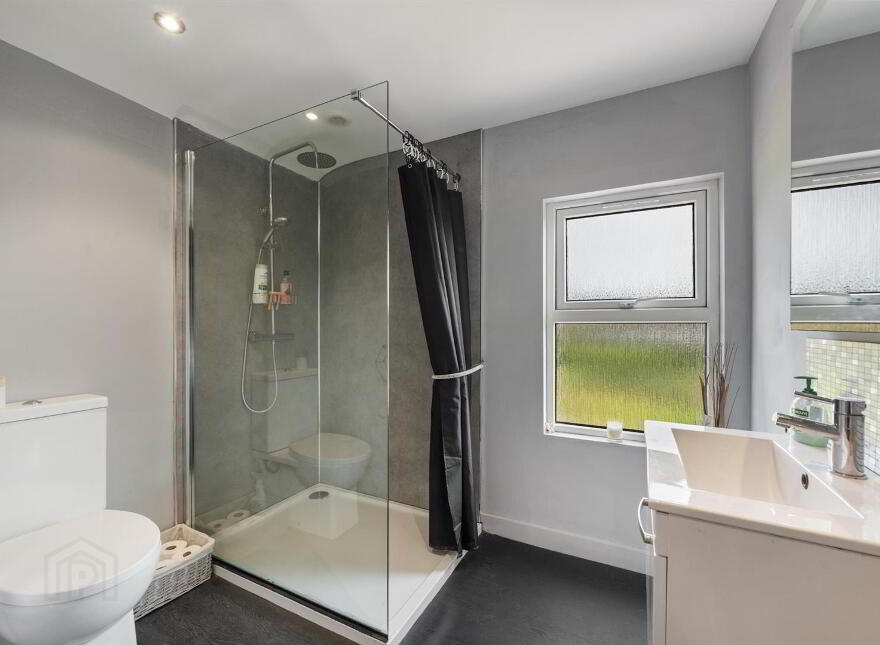 52 Bangor Road, Newtownards, BT23 7BY