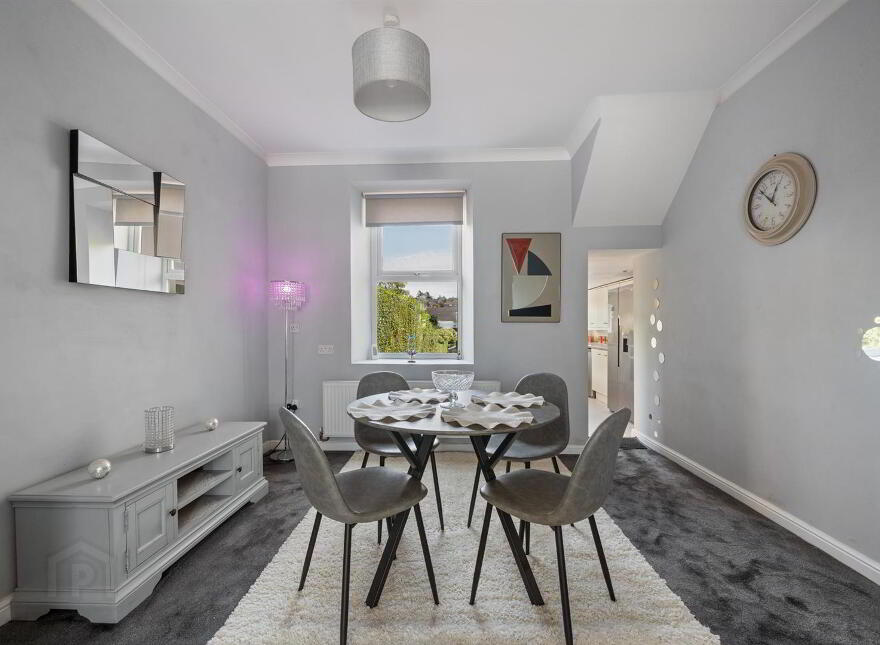 52 Bangor Road, Newtownards, BT23 7BY