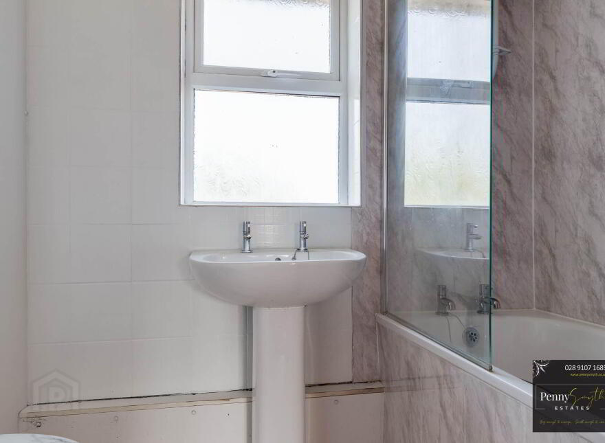 27 Rathgill Meadow, Bangor, BT19 7TY