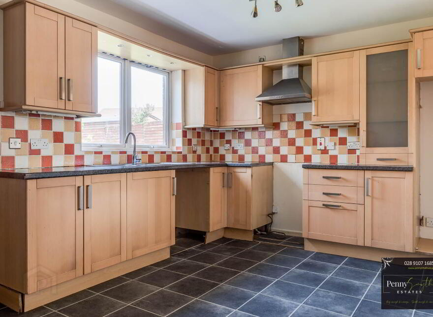 27 Rathgill Meadow, Bangor, BT19 7TY