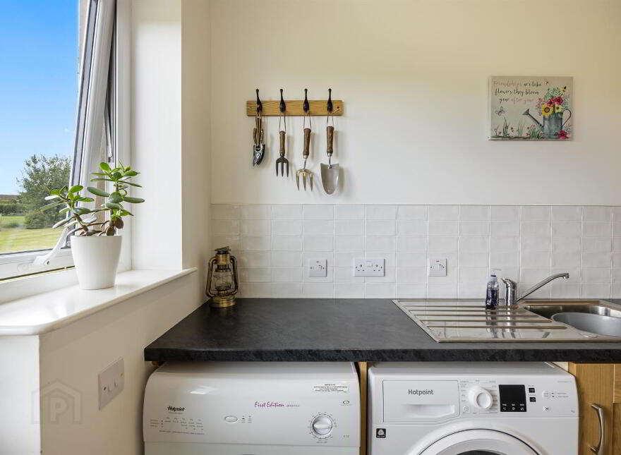 46a Lisleen Road, Belfast, BT5 7SU