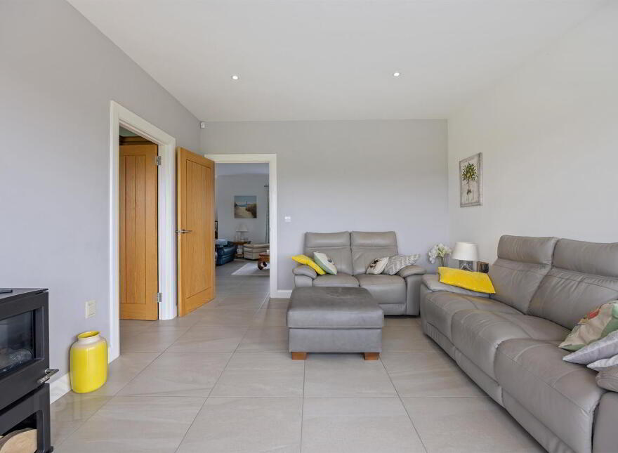46a Lisleen Road, Belfast, BT5 7SU