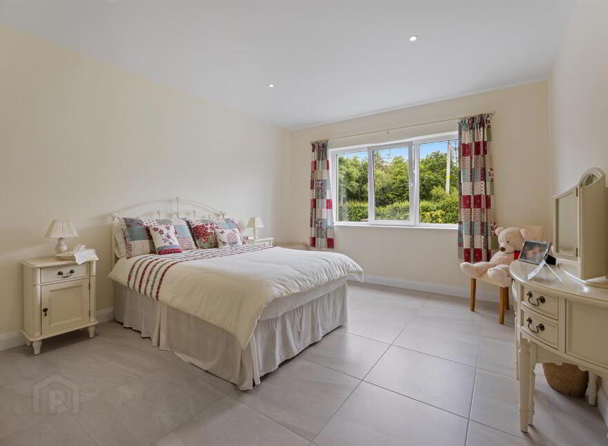 46a Lisleen Road, Belfast, BT5 7SU