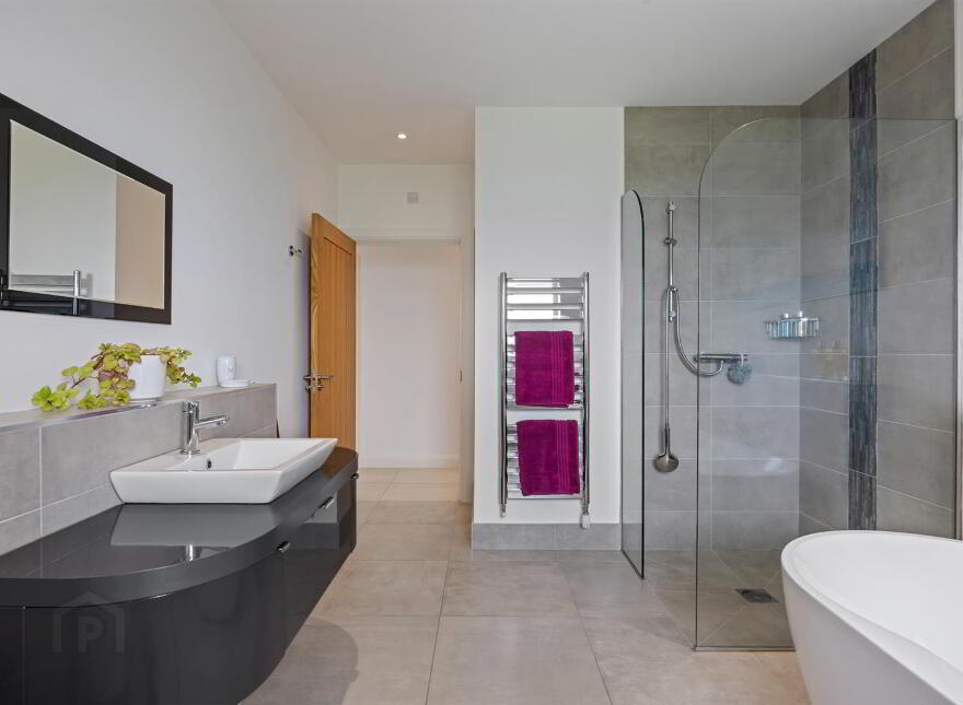 46a Lisleen Road, Belfast, BT5 7SU