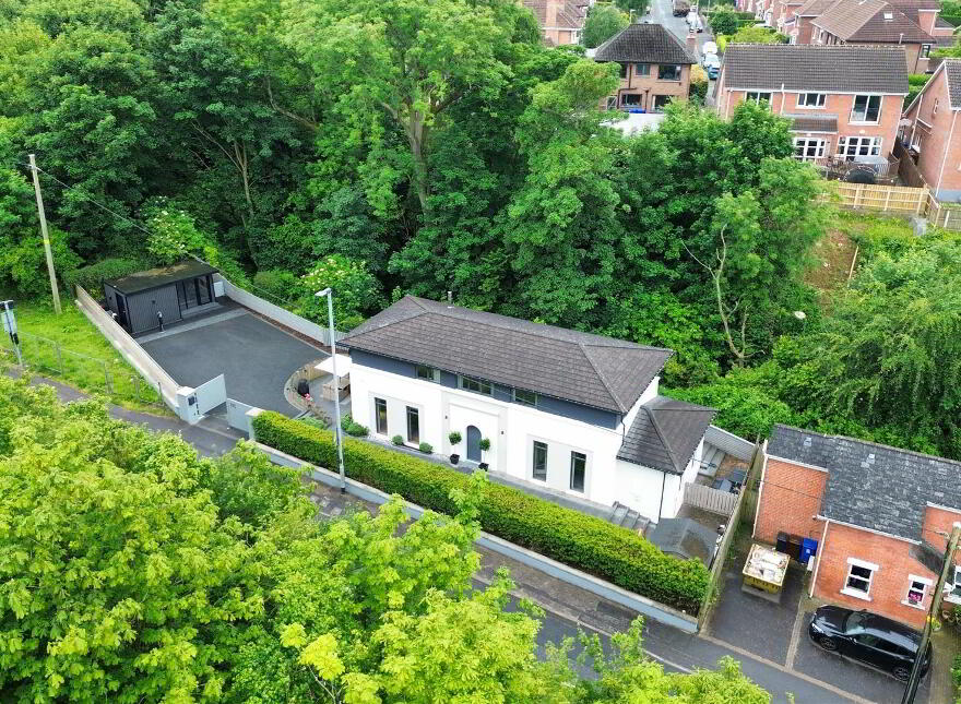99 Gilnahirk Road, Belfast, BT5 7QL