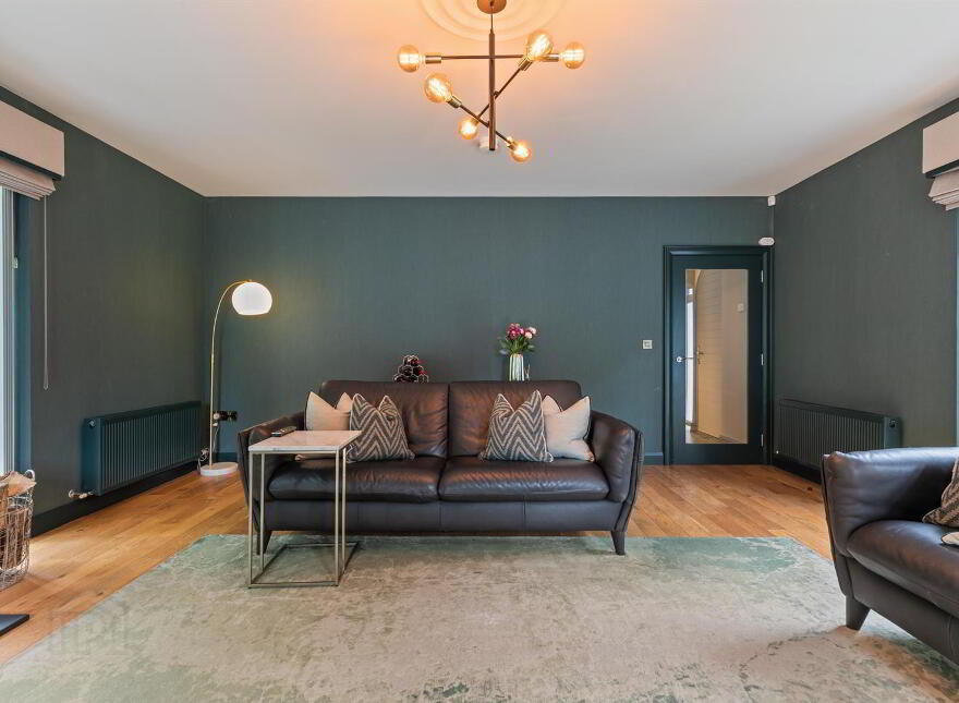 99 Gilnahirk Road, Belfast, BT5 7QL