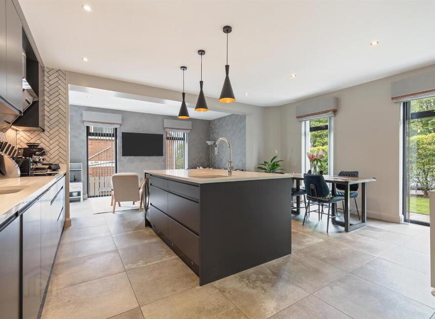 99 Gilnahirk Road, Belfast, BT5 7QL