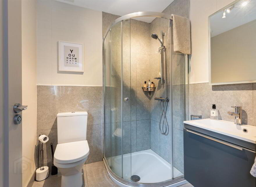 99 Gilnahirk Road, Belfast, BT5 7QL
