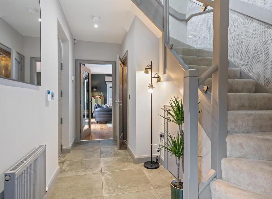 99 Gilnahirk Road, Belfast, BT5 7QL