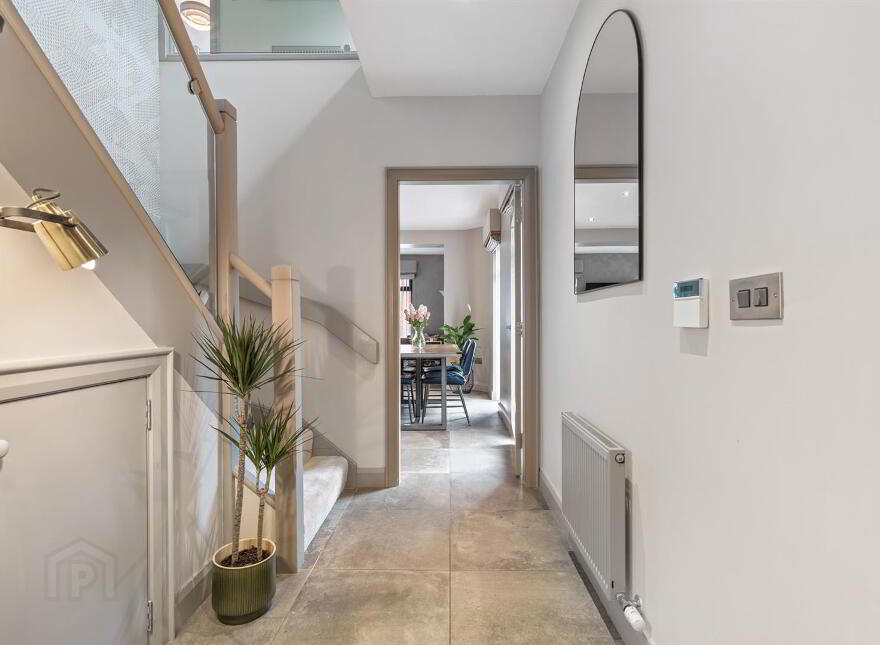 99 Gilnahirk Road, Belfast, BT5 7QL