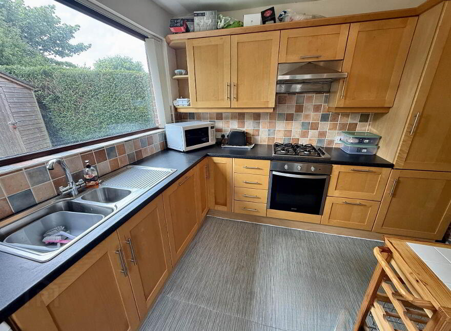 421 Cregagh Road, Belfast, BT6 0LF