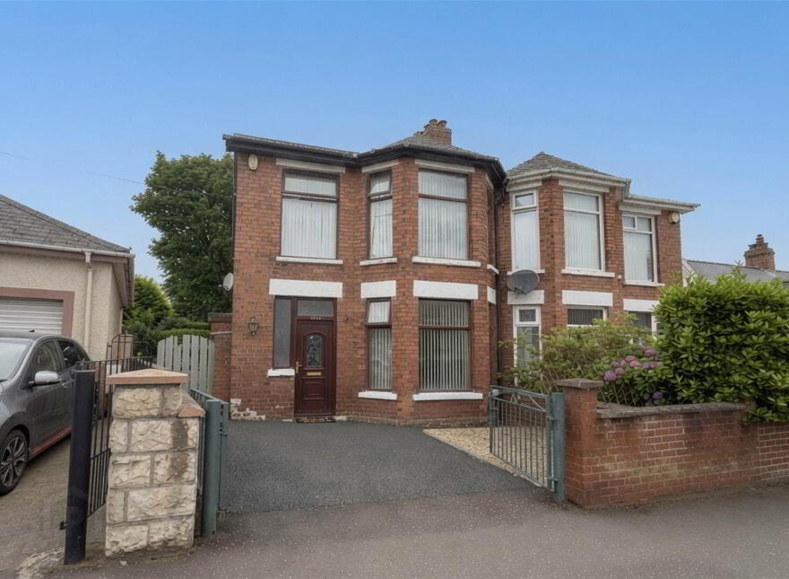 421 Cregagh Road, Belfast, BT6 0LF photo