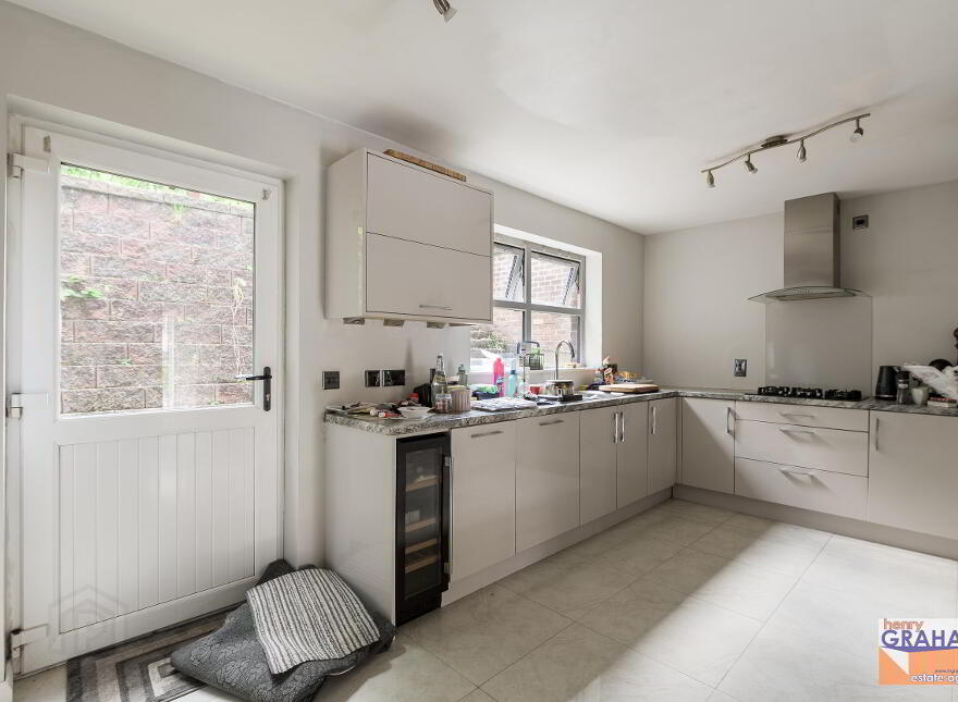 1a Lawnmount Crescent, Lisburn, BT27 4TT