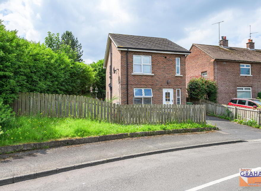 1a Lawnmount Crescent, Lisburn, BT27 4TT