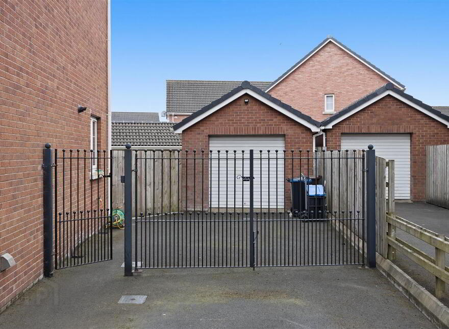 34 Carnbeg Green, Antrim, BT41 4RF