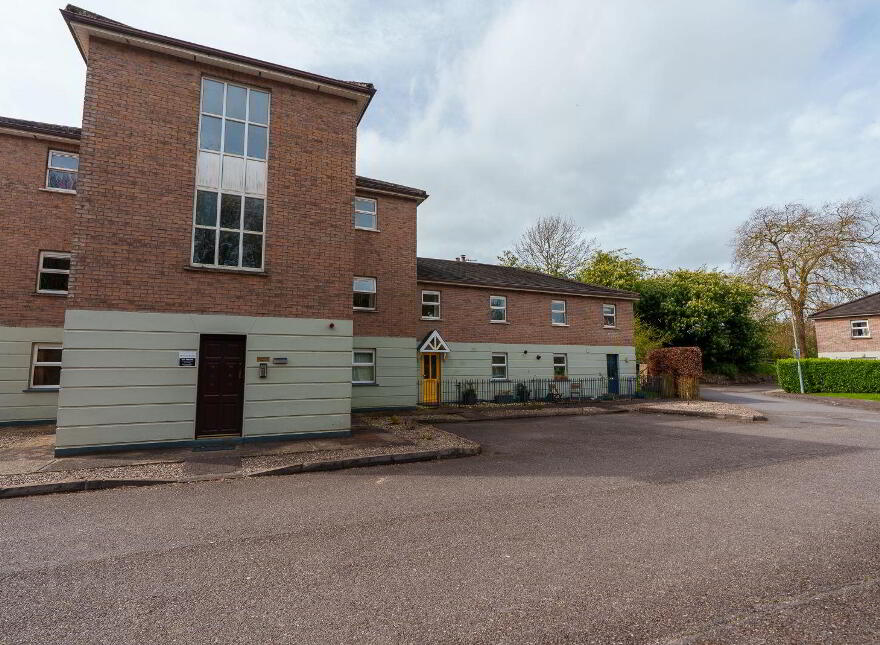 17 Woodville, Rochestown, T12X382
