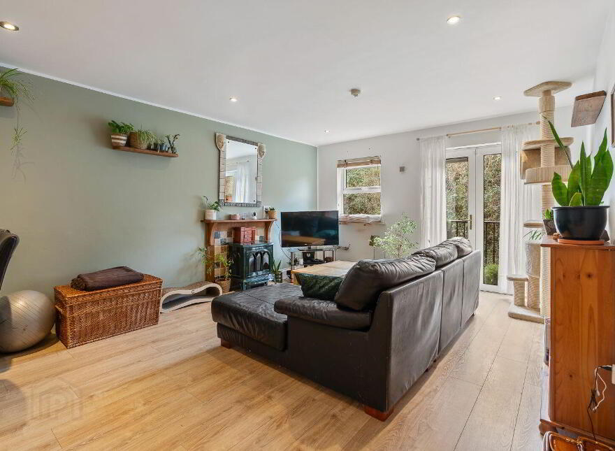 17 Woodville, Rochestown, T12X382