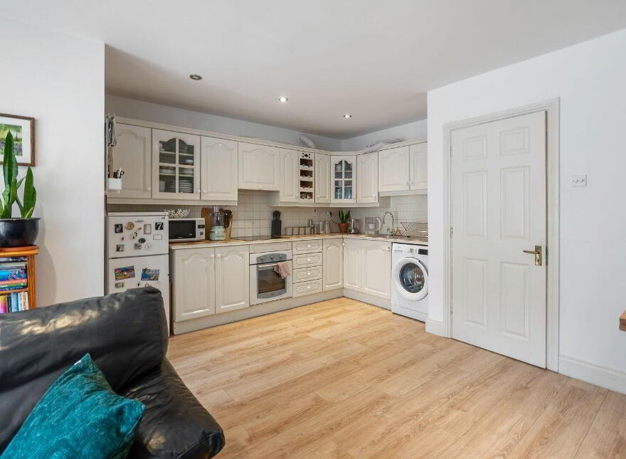 17 Woodville, Rochestown, T12X382