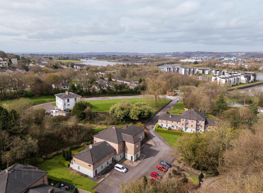 17 Woodville, Rochestown, T12X382