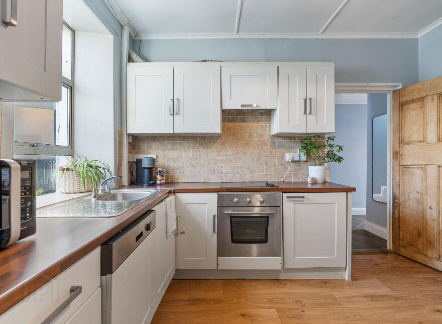 9 Woodland View, Old Youghal Road, Dillons Cross, T23V8C5
