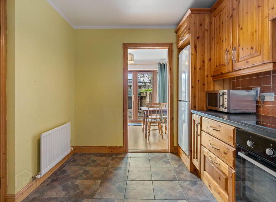 21 Oakridge, Meadowlands, Macroom, P12TR58