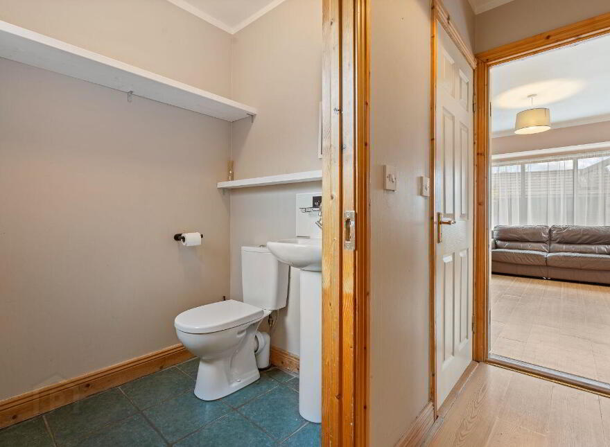 21 Oakridge, Meadowlands, Macroom, P12TR58