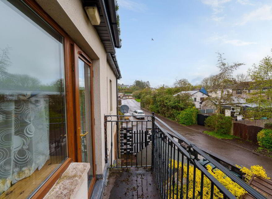 21 Oakridge, Meadowlands, Macroom, P12TR58