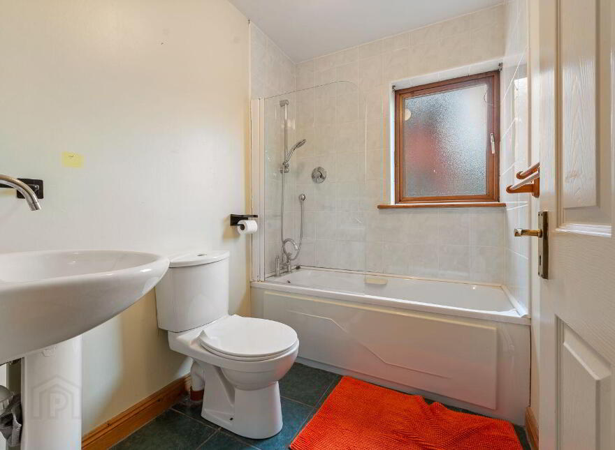 21 Oakridge, Meadowlands, Macroom, P12TR58