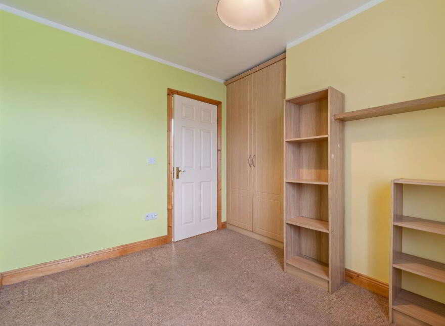 21 Oakridge, Meadowlands, Macroom, P12TR58