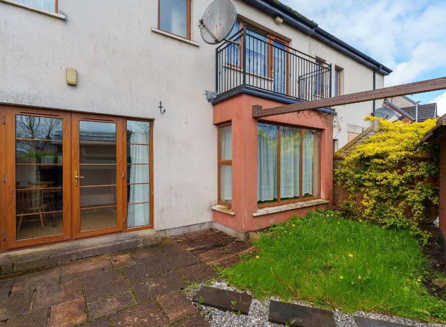 21 Oakridge, Meadowlands, Macroom, P12TR58