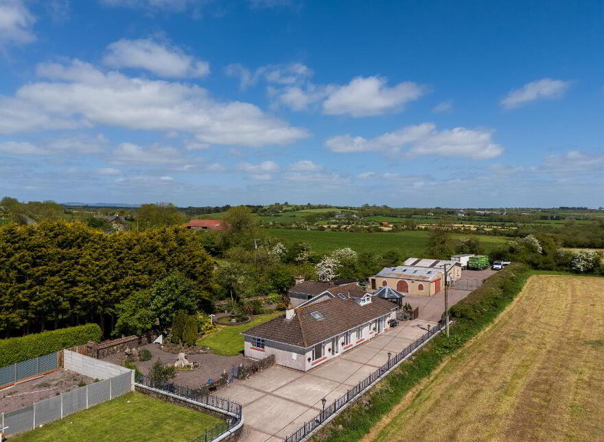 Carhoo, Kilcully, White's Cross, T23RR58