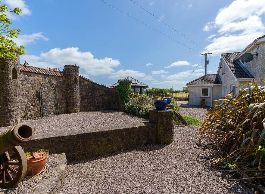 Carhoo, Kilcully, White's Cross, T23RR58