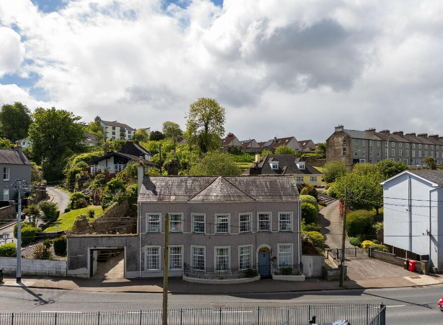 Toureen House, Passage West, T12N23V