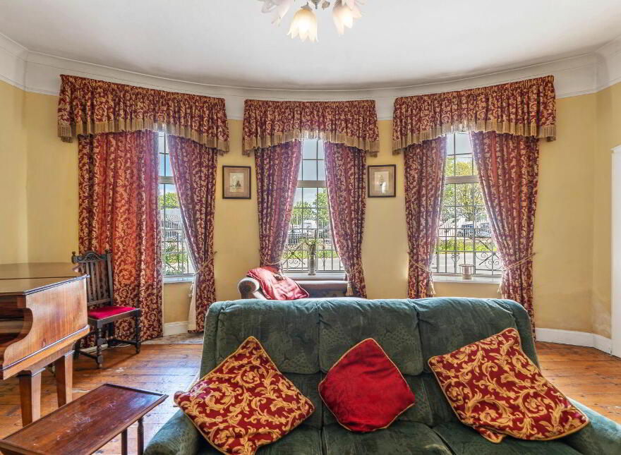 Toureen House, Passage West, T12N23V