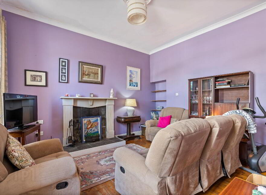 Toureen House, Passage West, T12N23V