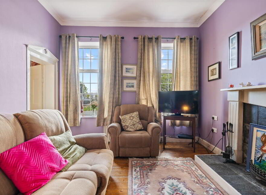 Toureen House, Passage West, T12N23V