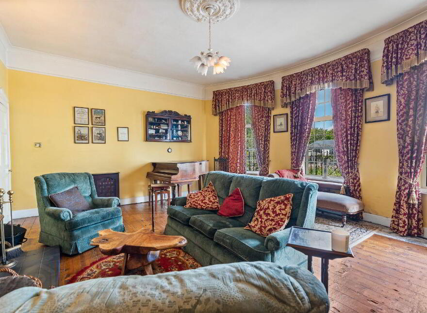 Toureen House, Passage West, T12N23V